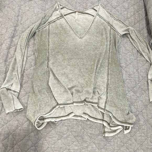 Free People Green long sleeve. Size: S - Picture 1 of 2